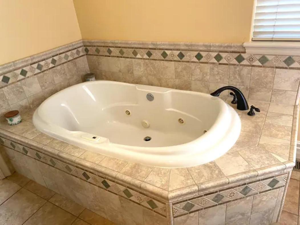 Private Master Suite With Sauna And Bathtub Fair Oaks Zewnętrze zdjęcie